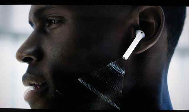 iPhone 7的耳机插孔为什么取消？AirPods是Siri的一盘大棋