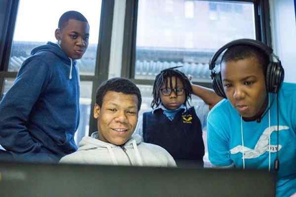 谷歌"Code Next"项目将帮助非裔和西班牙裔学生学习计算机科学