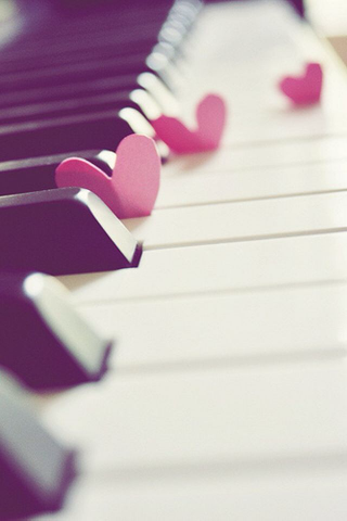 钢琴上的小爱心图