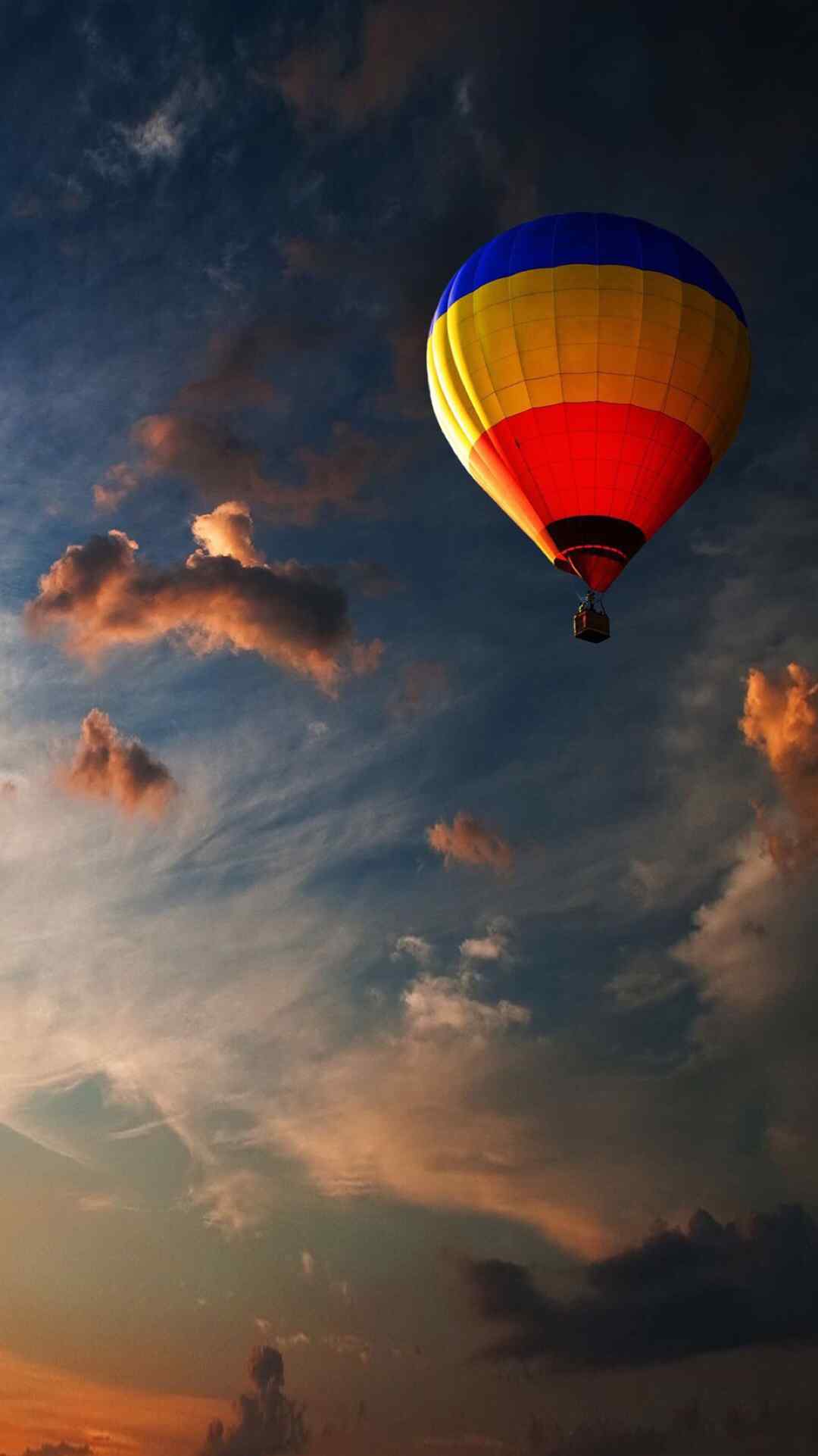 日出时美丽的热气球风景手机壁纸2