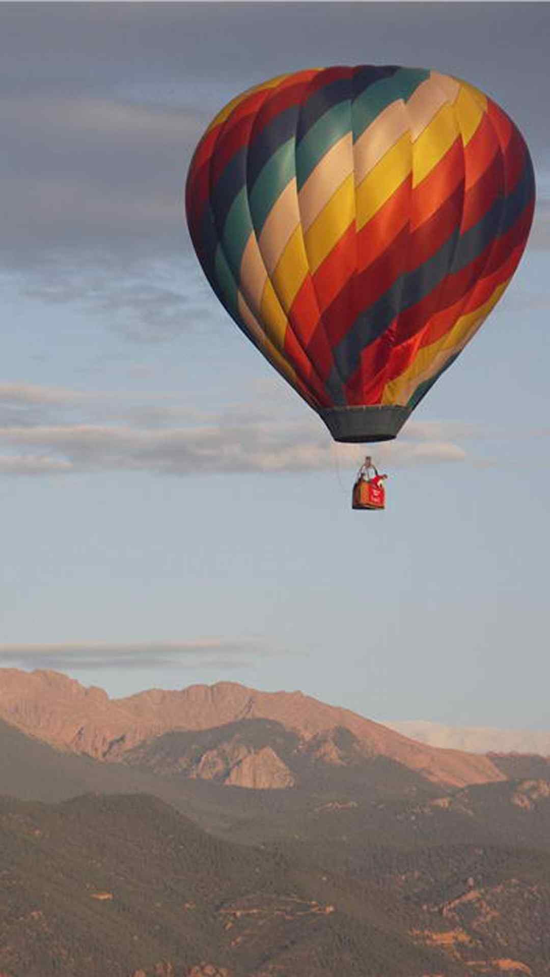日出时美丽的热气球风景手机壁纸4