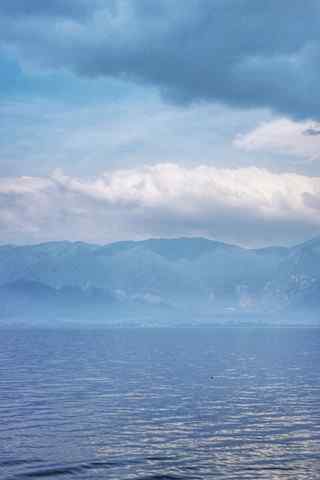洱海风景照之海天