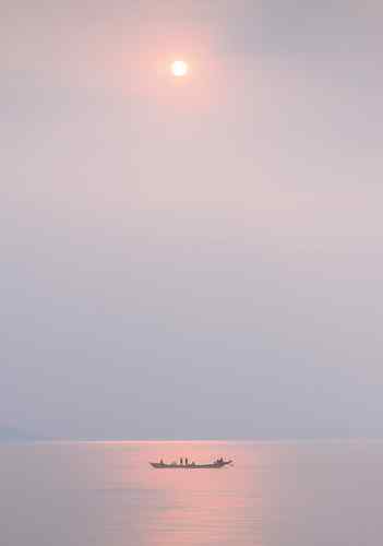 暖色调文艺苏州太湖之风景手机壁纸