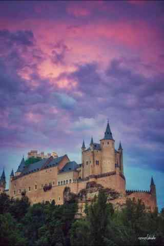 西班牙塞哥维亚阿尔卡萨尔城堡手机壁纸
