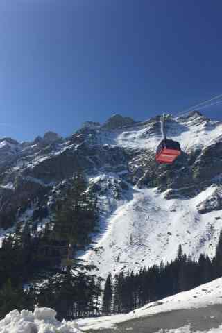 瑞士雪山缆车风景