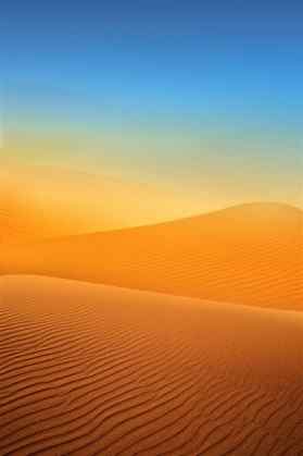 唯美的沙漠风景手机壁纸