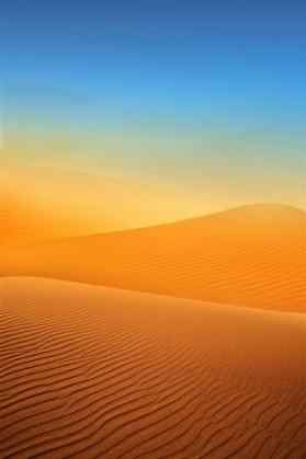 唯美的沙漠风景手机壁纸
