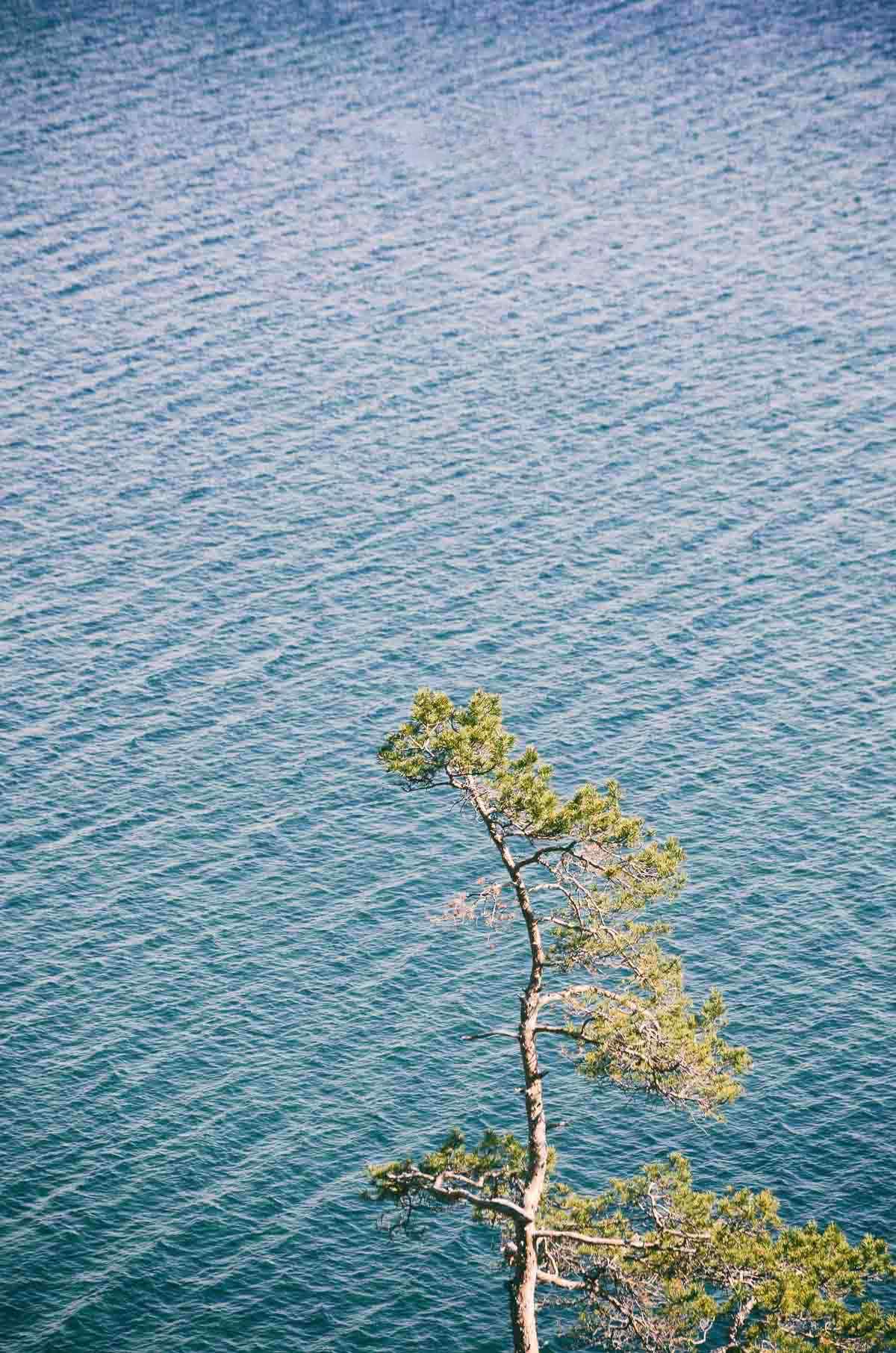 贝加尔湖唯美湖水图片手机壁纸