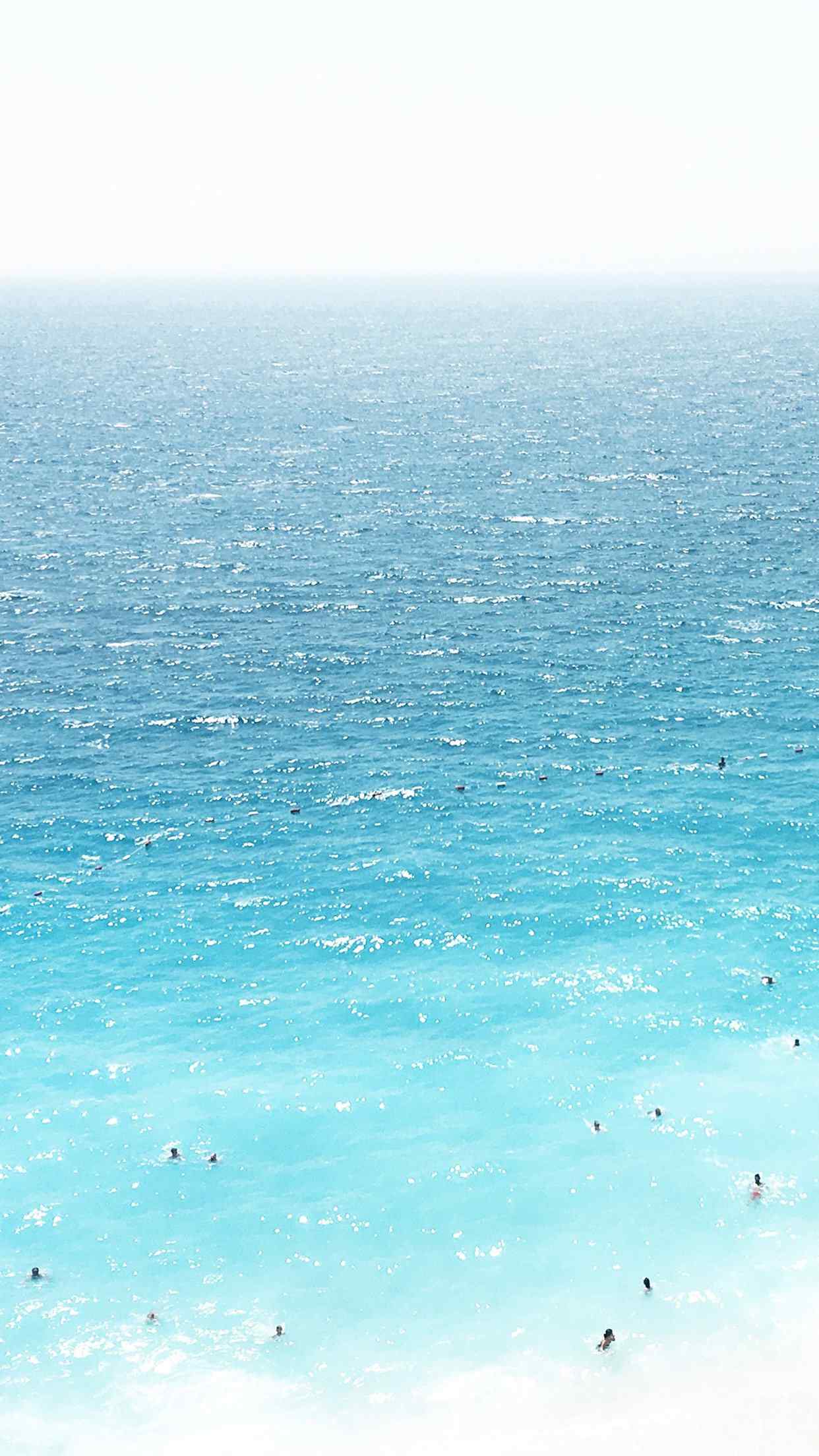 碧蓝色的大海唯美手机壁纸
