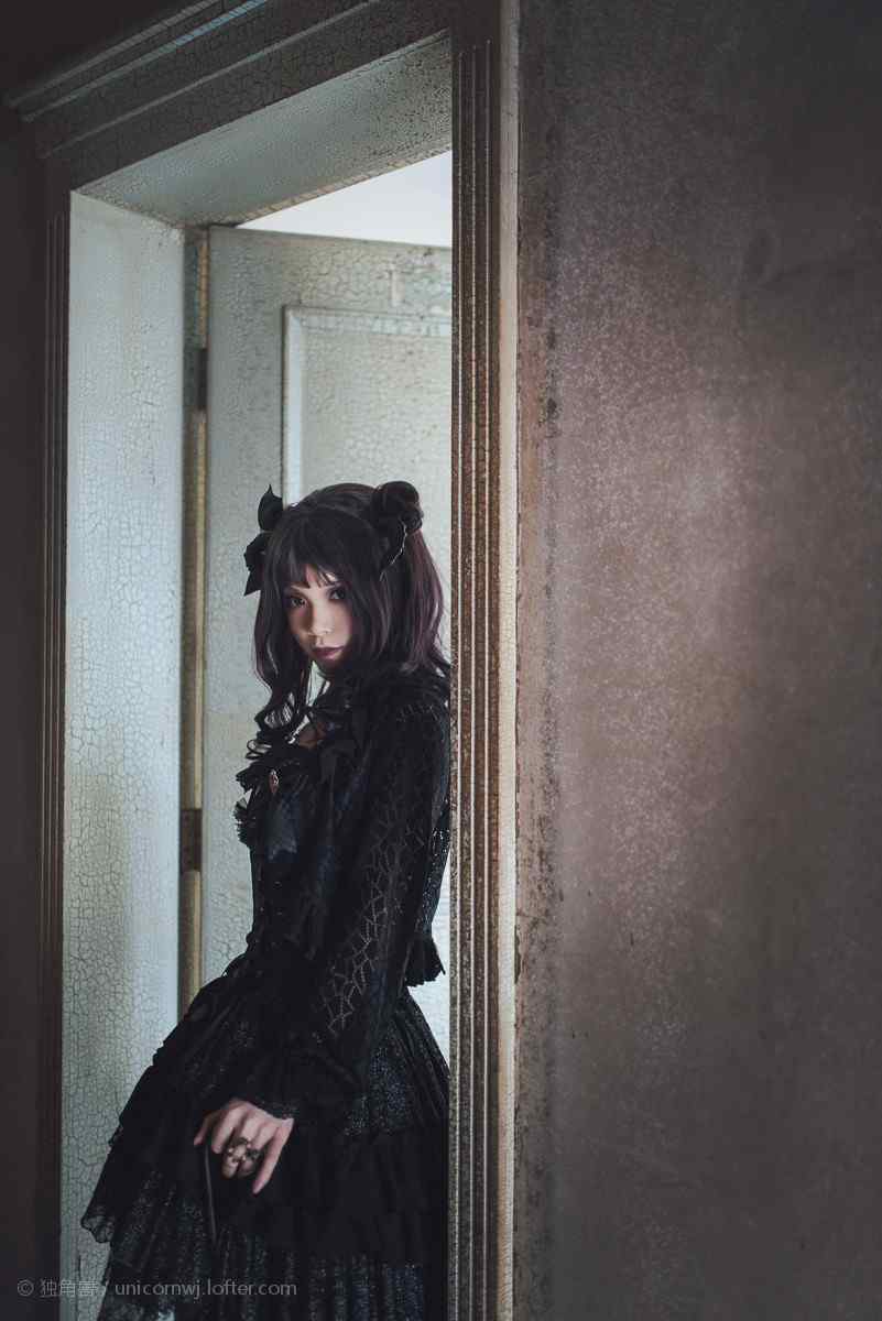 lolita洋装—暗黑系帅气少女手机壁纸
