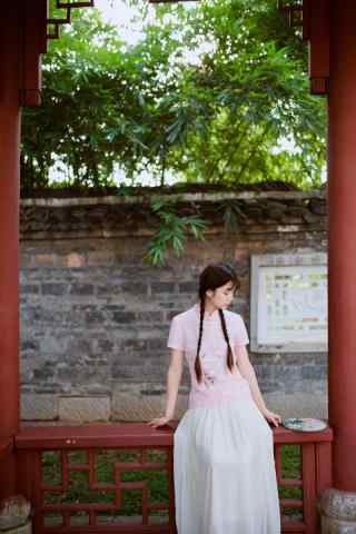 旗袍—清纯可爱的少女手机壁纸