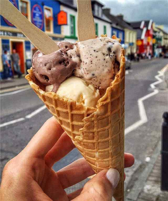 美味的冰淇淋手机壁纸