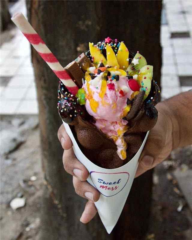 拿在手上的美味冰淇淋