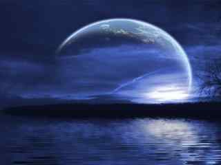 唯美月球在湖面升起桌面壁纸