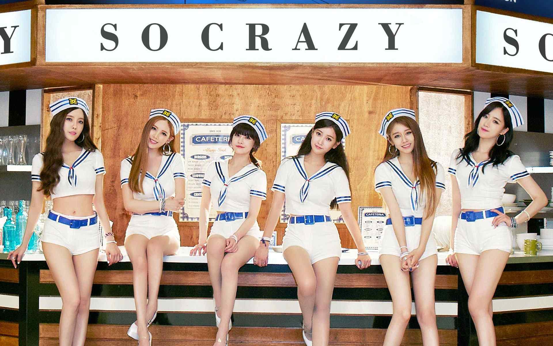 韩国女团清纯性感制服写真桌面壁纸