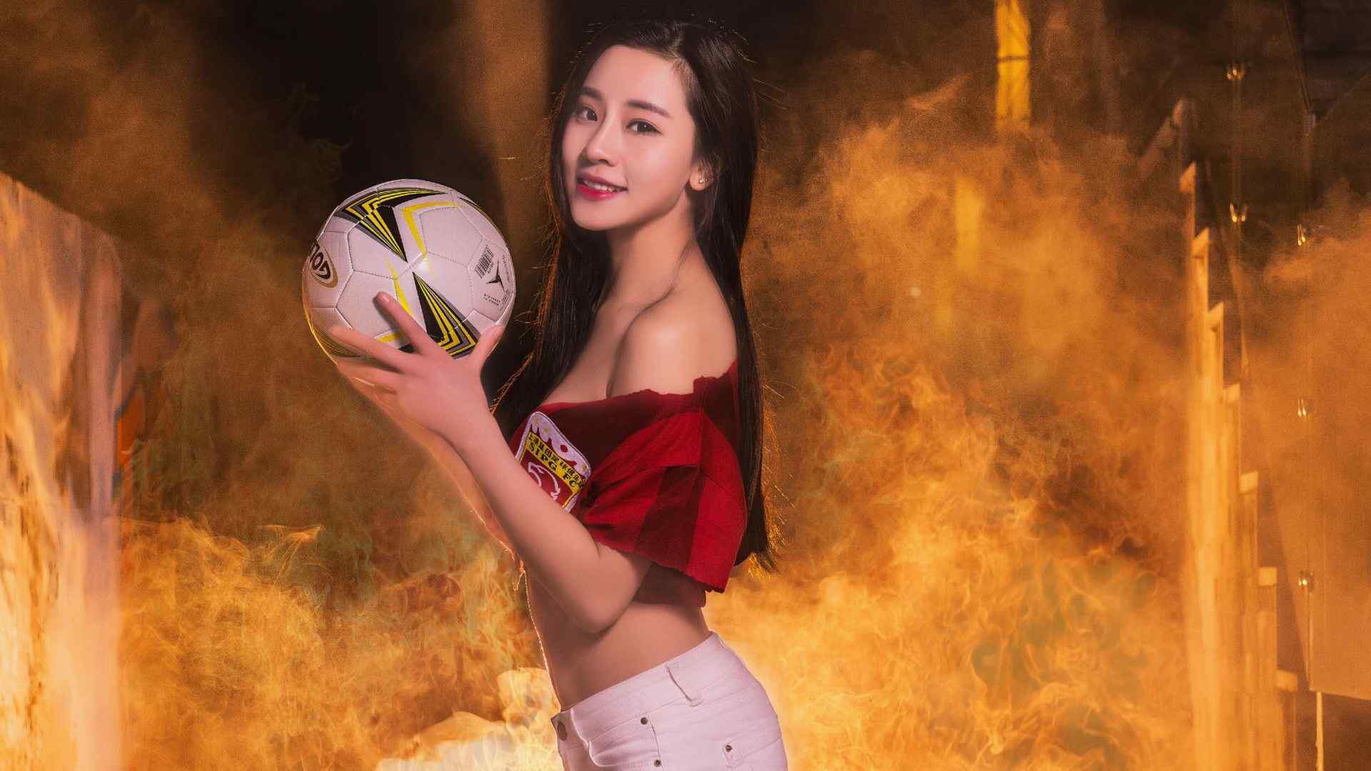 足球宝贝妍子沁性感写真壁纸图片下载