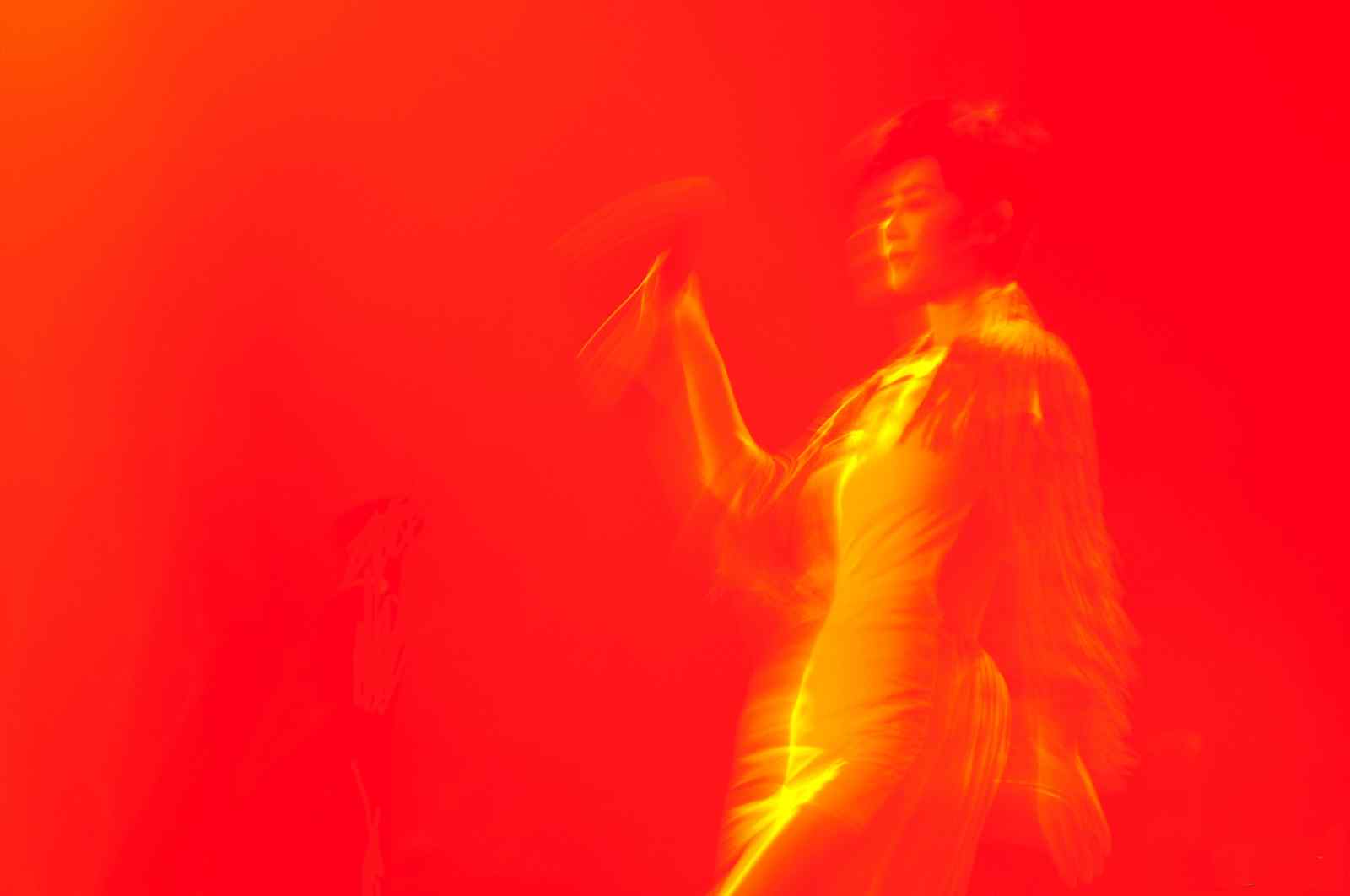 王菲演唱会个性灯光摄影图片桌面壁纸