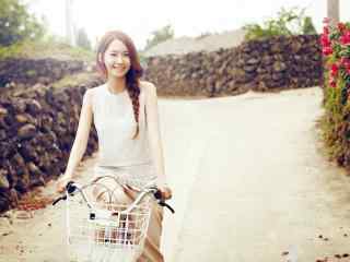 韩国美女明星允儿田园风格写真图片
