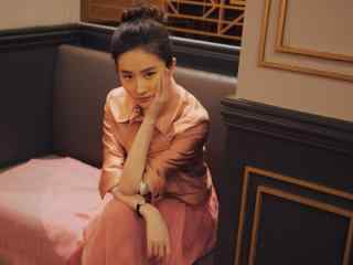 刘亦菲粉色长裙性感写真高清壁纸图片