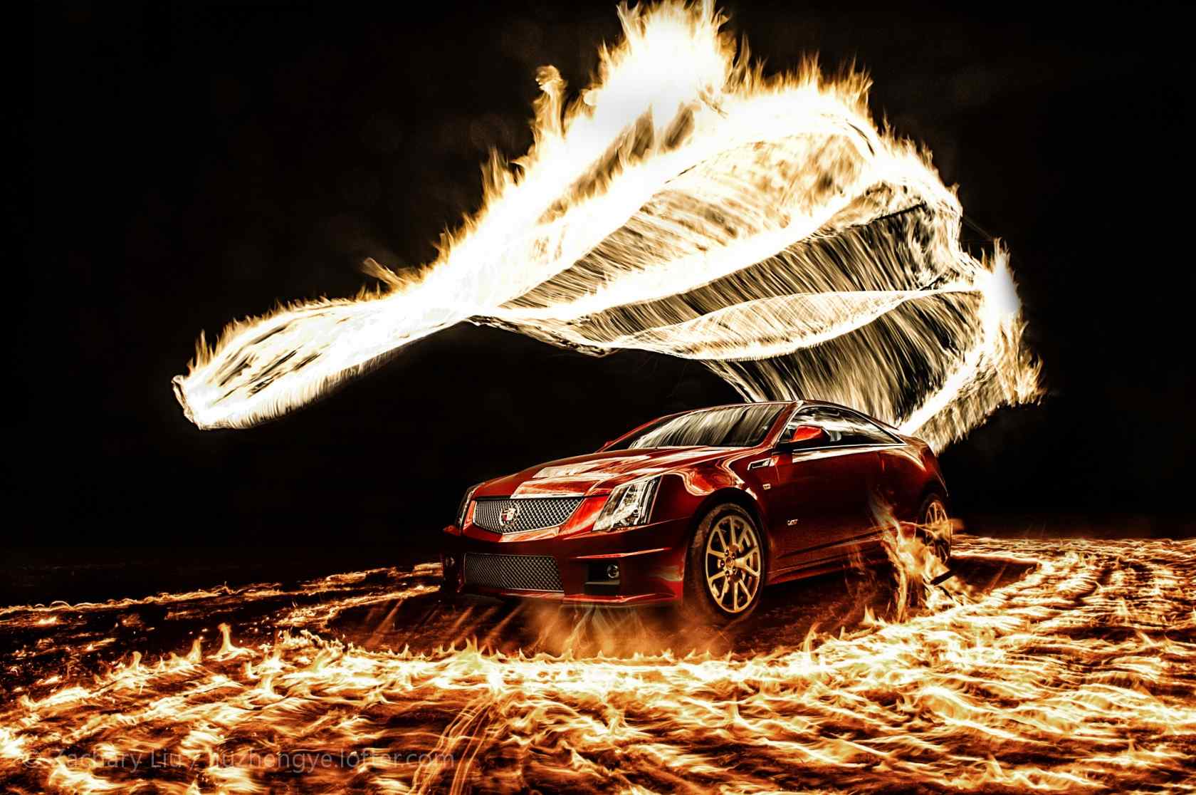 创意火焰与凯迪拉克汽车桌面壁纸