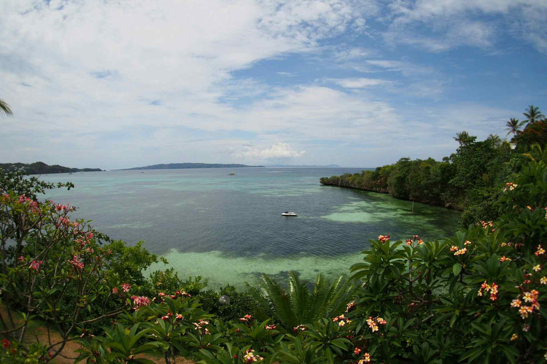 菲律宾长滩岛绿色风景图片