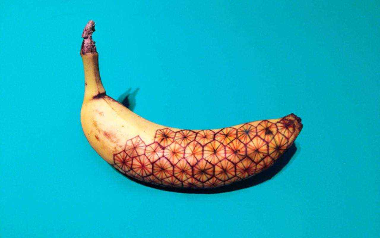 香蕉外皮创意绘画图片桌面壁纸