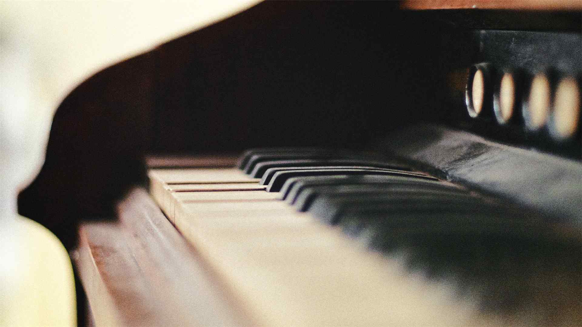复古钢琴黑白键图片桌面壁纸