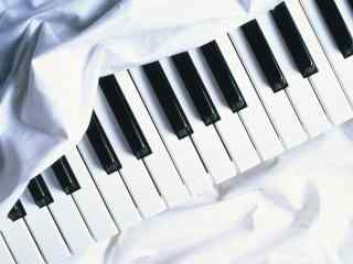 黑白钢琴键唯美简约小清新壁纸图片