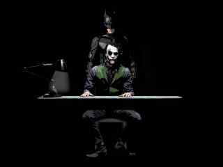 手绘蝙蝠侠与小丑影视剧照桌面壁纸