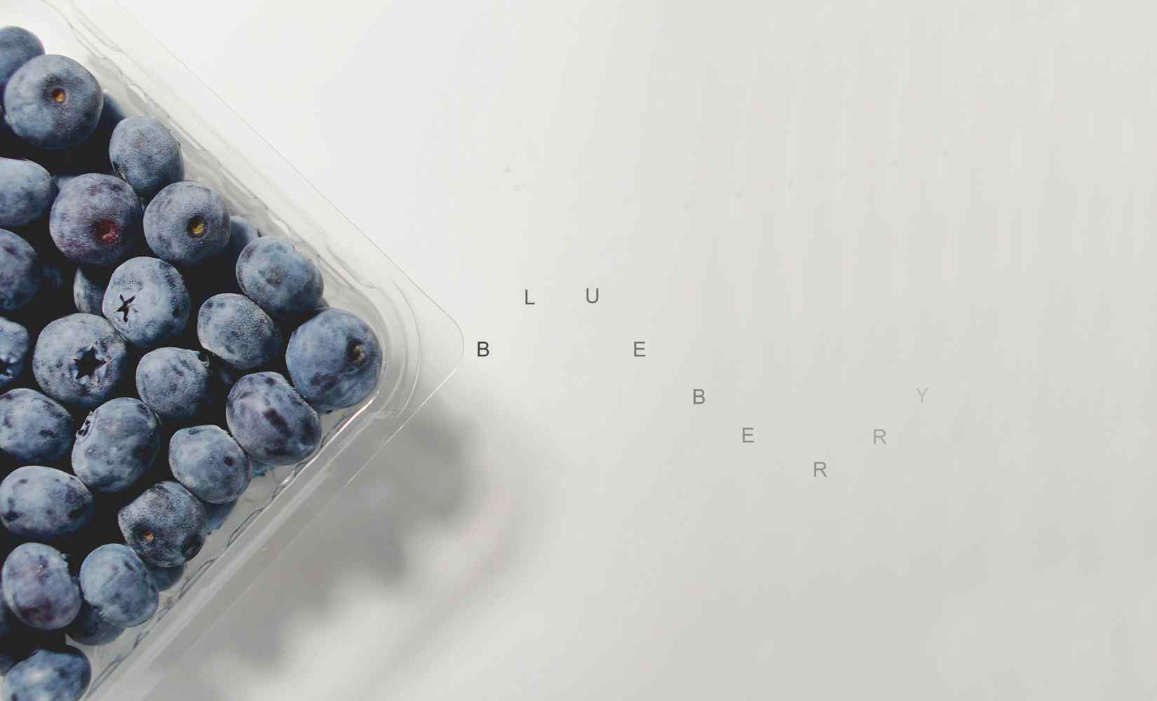 酸甜可口的蓝莓桌面壁纸