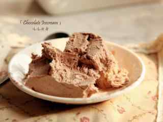 小清新可口的巧克力冰激凌桌面壁纸
