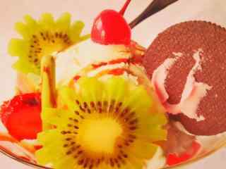 美味的水果冰淇淋桌面壁纸