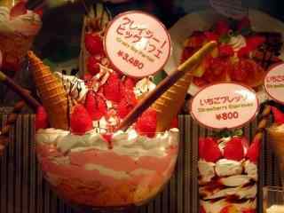 夏日美食甜甜草莓