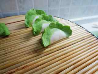 好看的翡翠白菜饺子图片