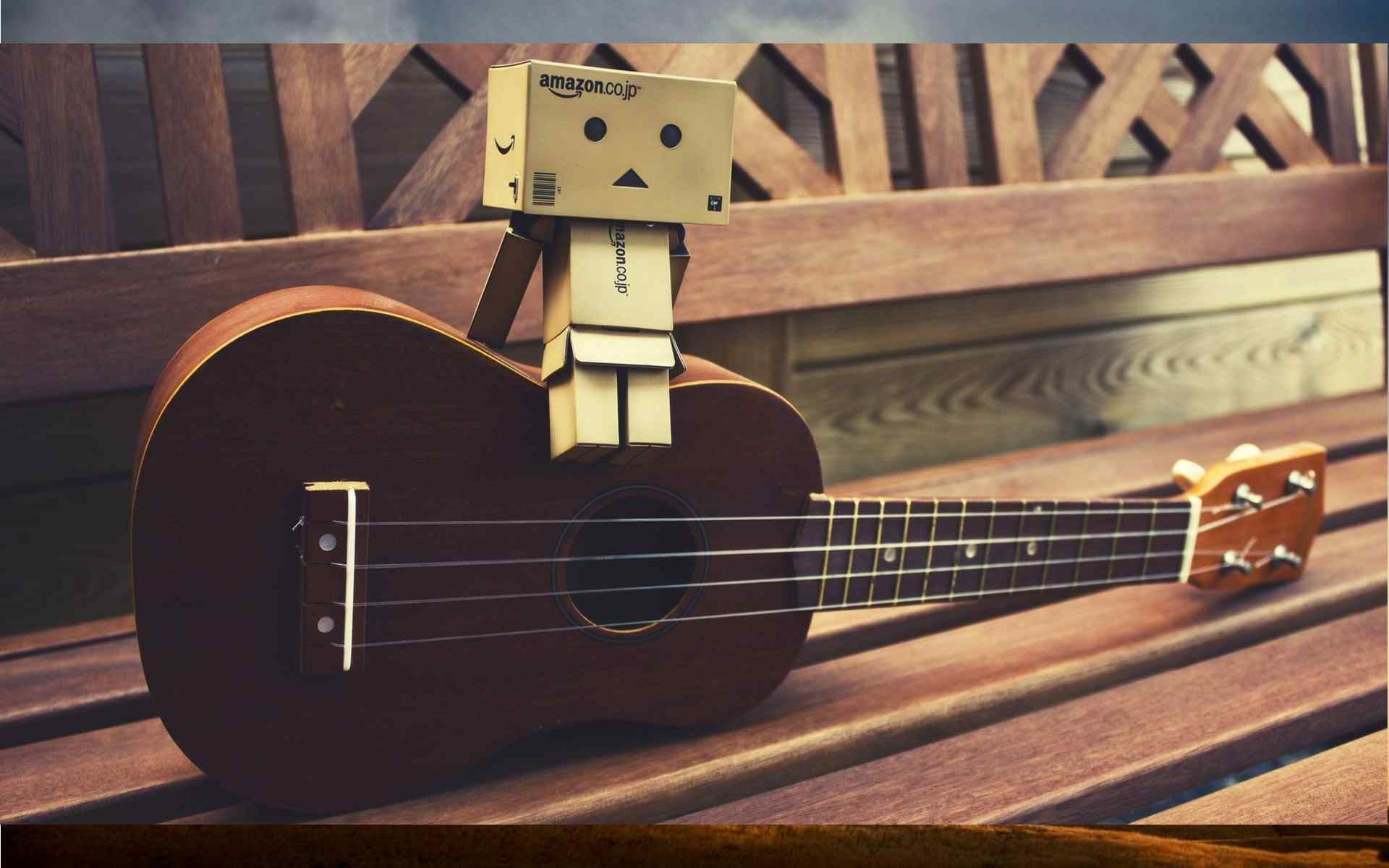 唯美吉他和纸盒人桌面壁纸