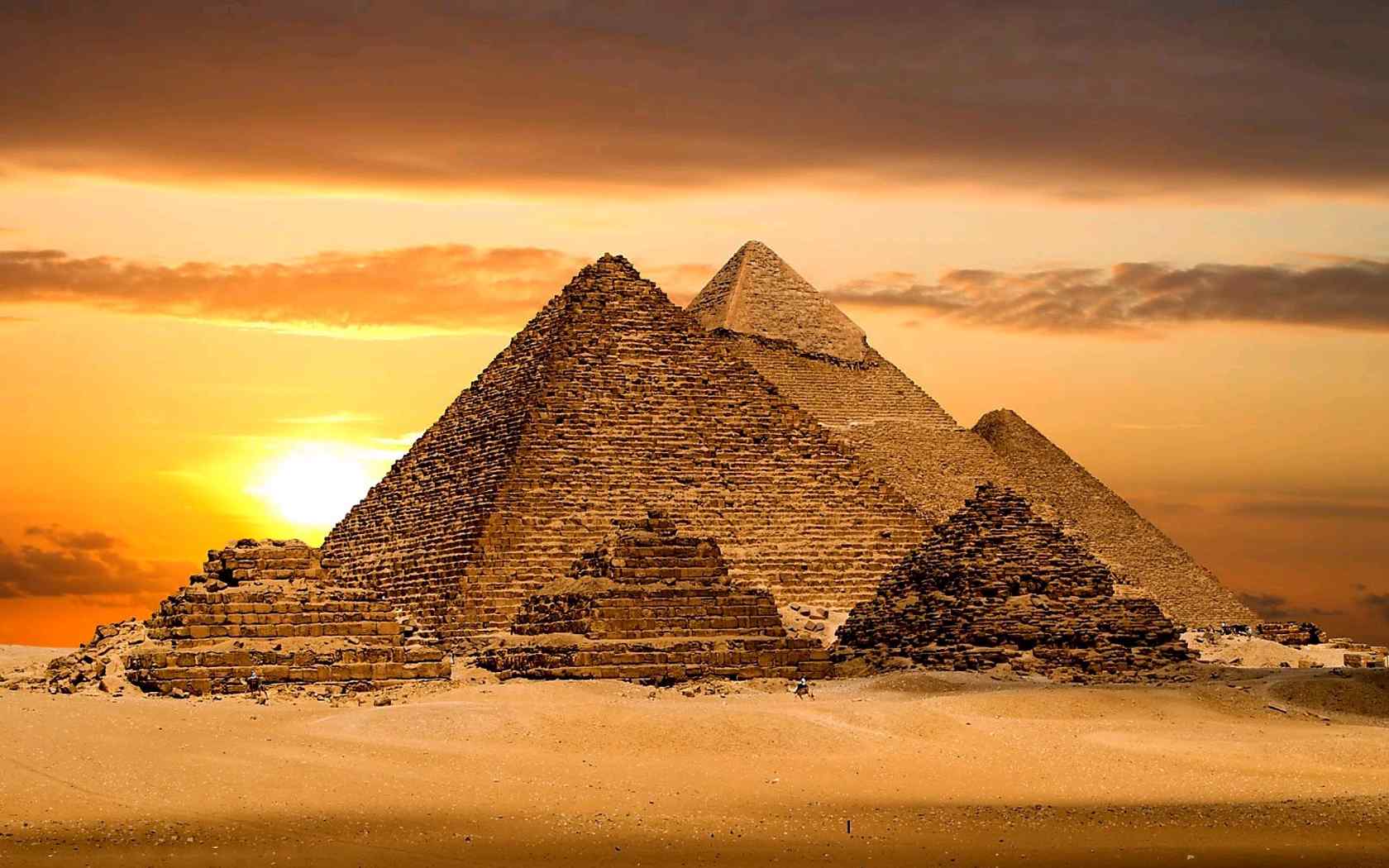 埃及金字塔著名建筑风景高清图片桌面壁纸