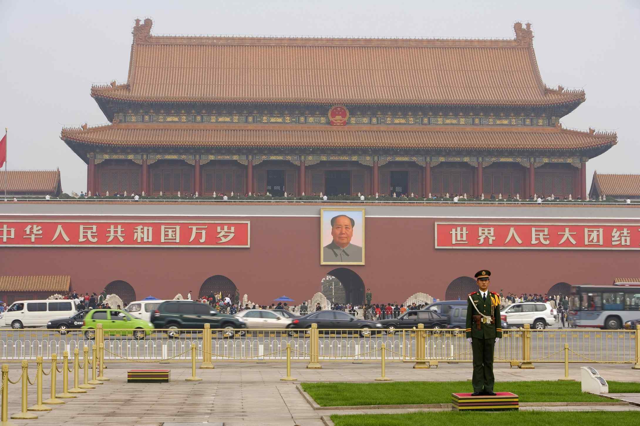 北京风景之天安门国旗护卫队站岗桌面壁纸