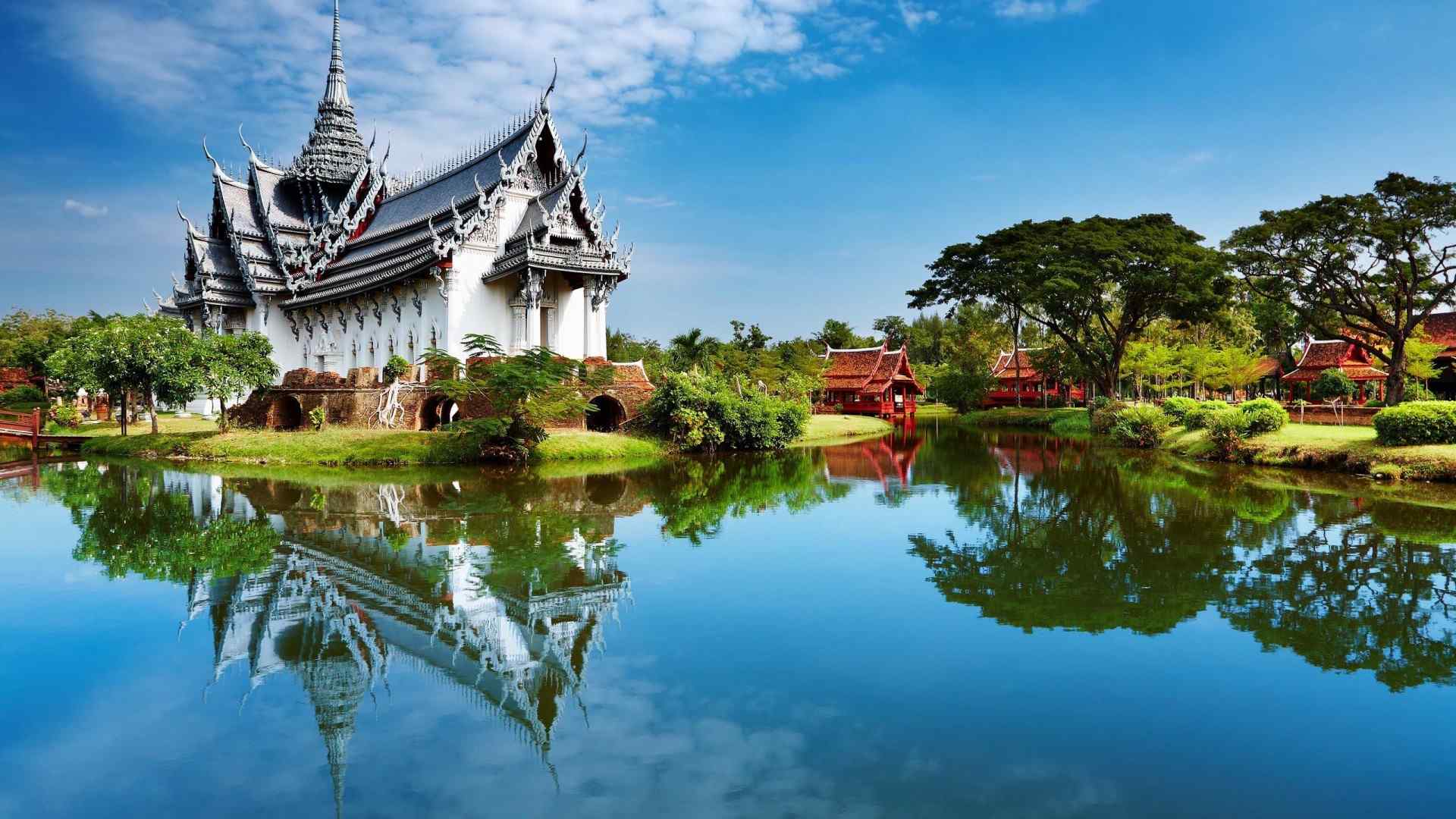 泰国美景之水光倒影桌面壁纸