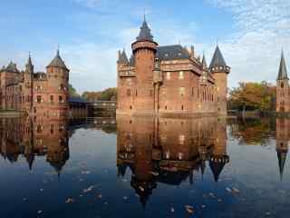 美如画的荷兰城堡桌面壁纸