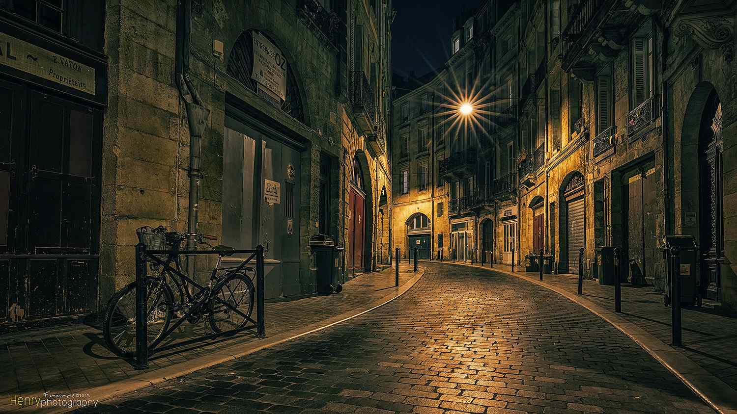 法国巴黎文艺城市夜景桌面壁纸