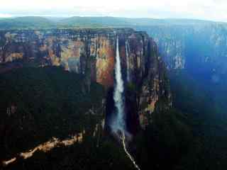 壮观的委内瑞拉大瀑布自然风景图片桌面壁纸
