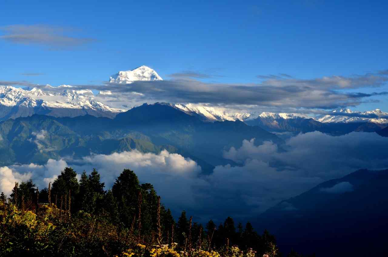 尼泊尔自然风景高清电脑壁纸