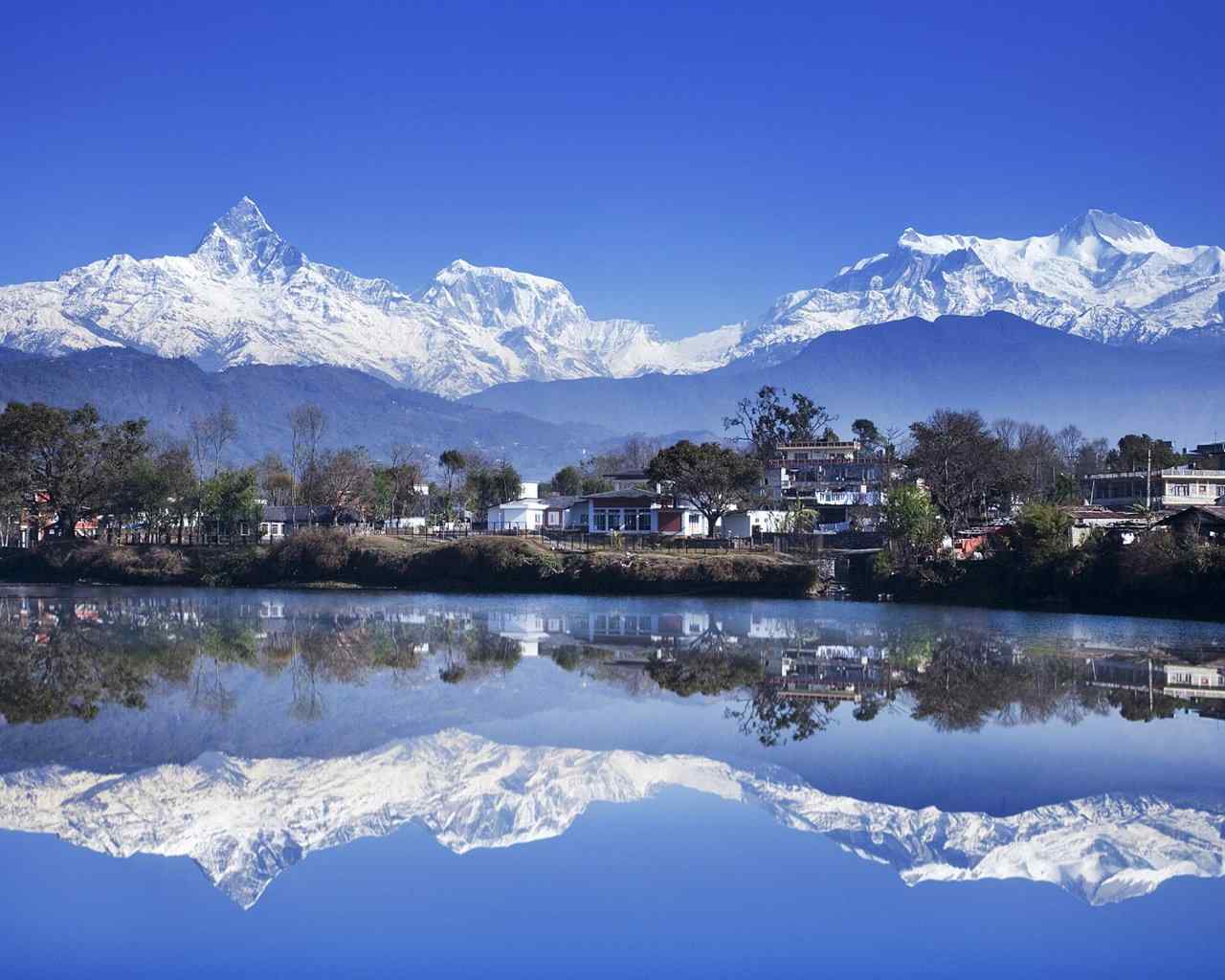 天空之境尼泊尔自然风景风光高清电脑壁纸