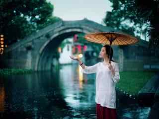 雨中的江南女子与西塘古镇风景壁纸