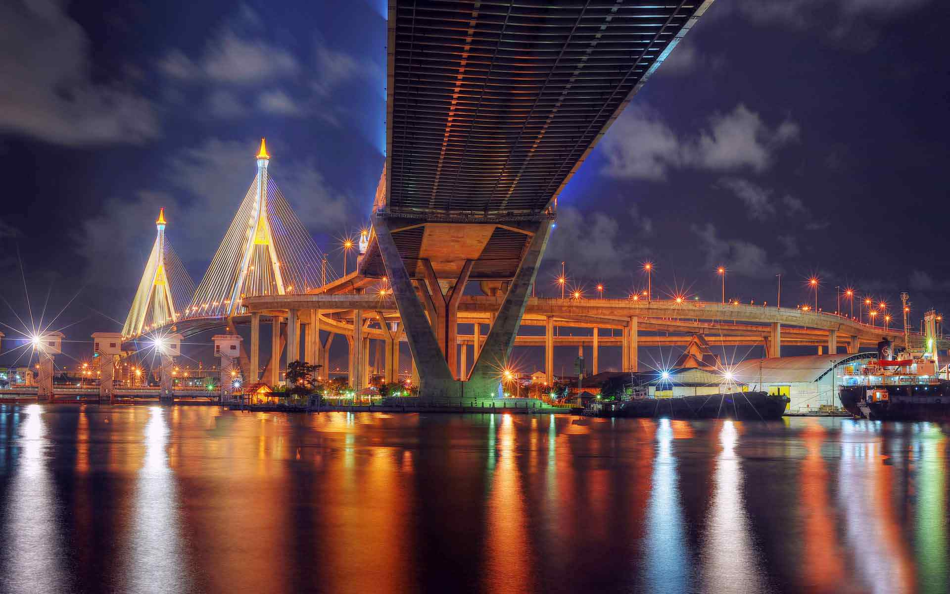 曼谷城市唯美夜景大桥风景桌面壁纸