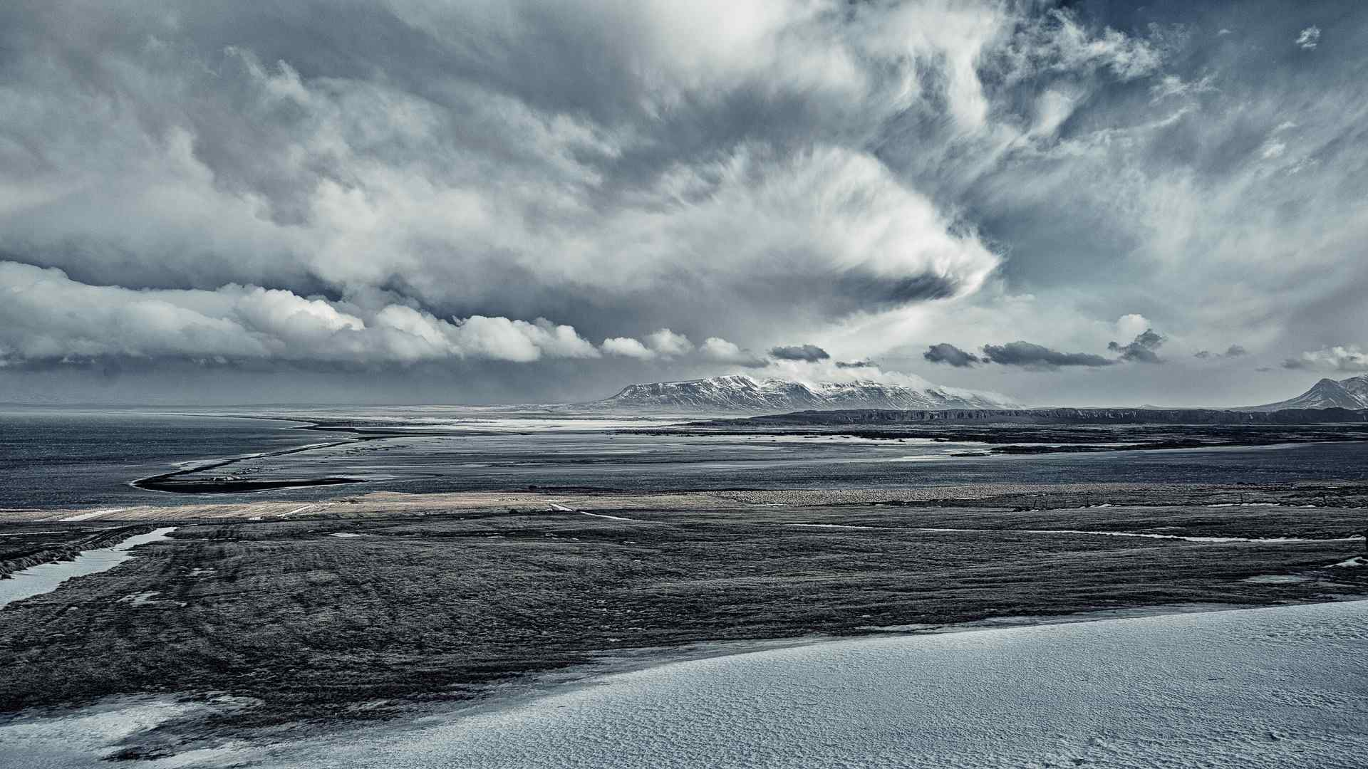  冰岛绮丽壮观的极地风光桌面壁纸