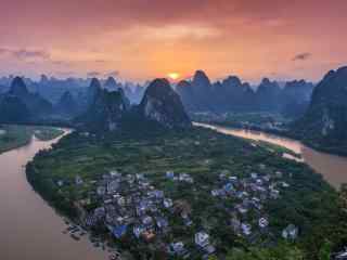 暖色调唯美桂林山水风景壁纸