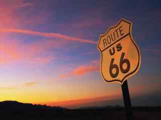 美国66号公路美丽的晚霞路标桌面壁纸