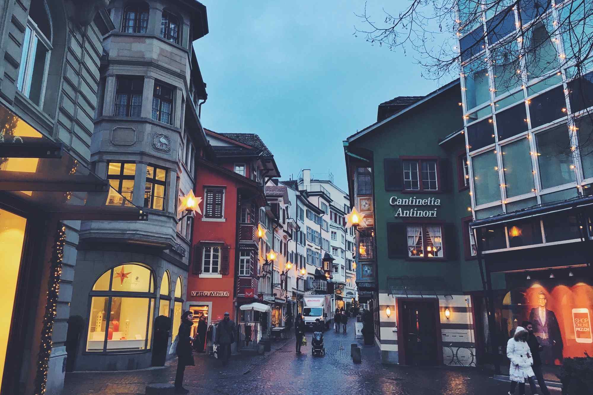 瑞士“唯美小城”，无高楼大厦无红绿灯，民众生活幸福感爆棚_布里格