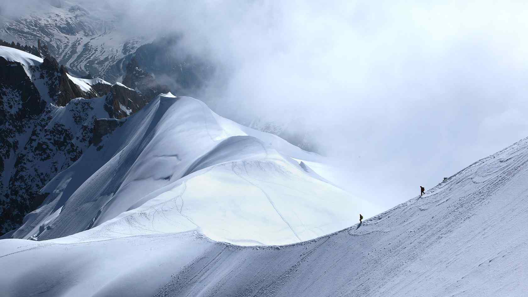 瑞士雪山唯美风景壁纸图片桌面